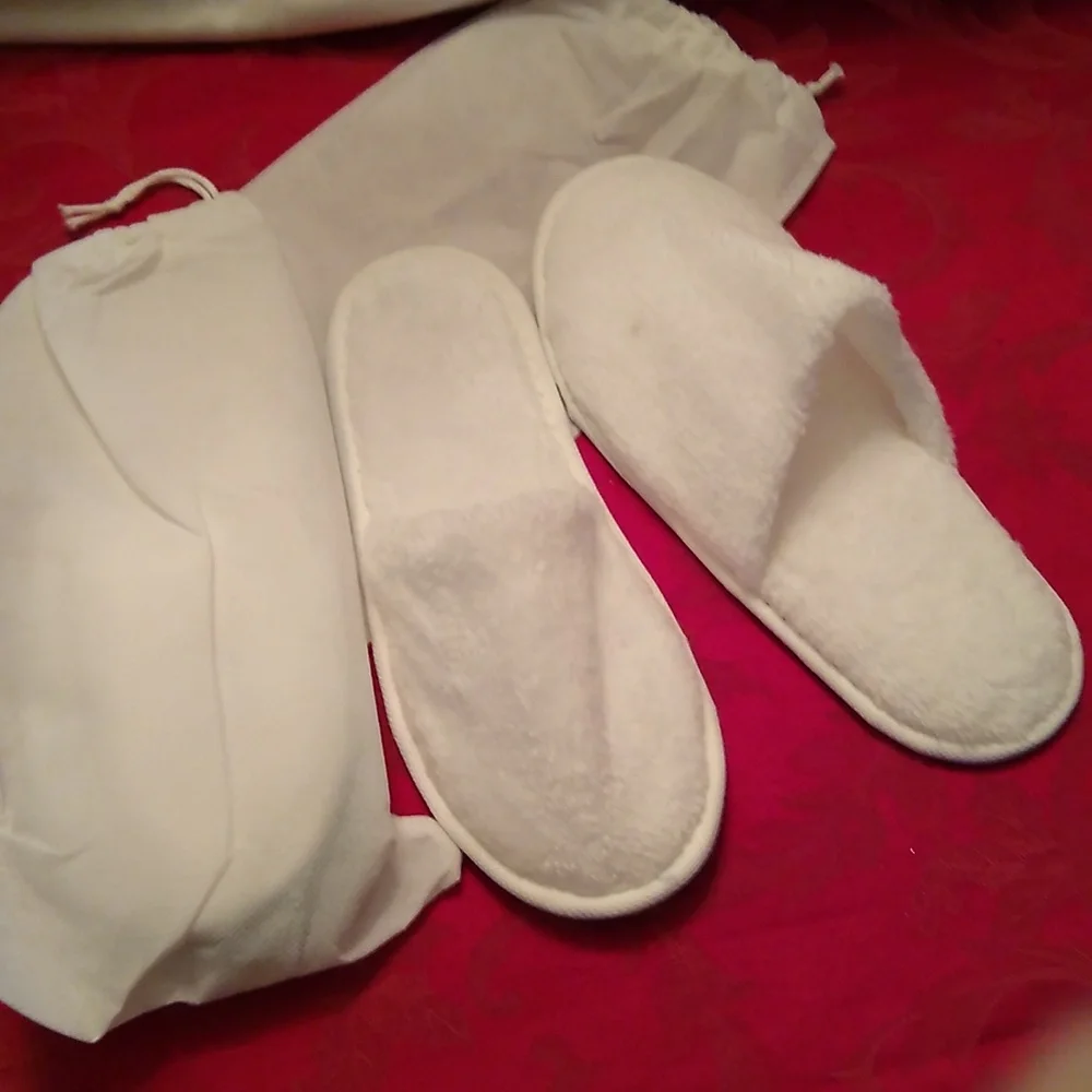 2pr ST.REGIS CAIRO EGYPT Slippers - Picture 4 of 4
